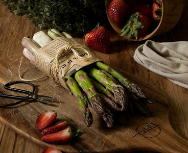 Asparagus (qulançar) salat