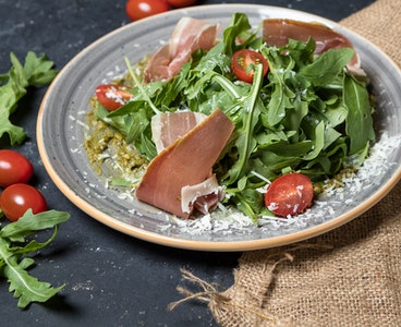 Xardal Sousu Tuna Salatı